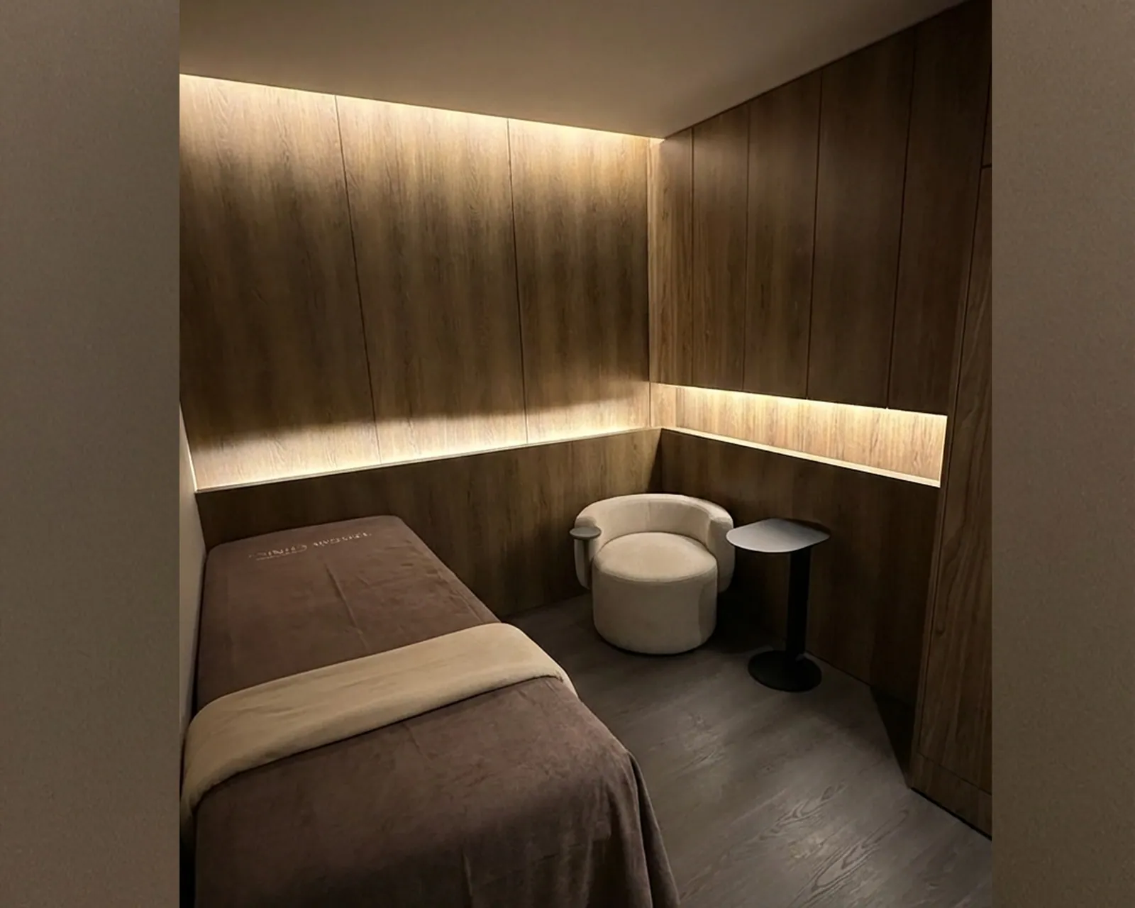 Single management room